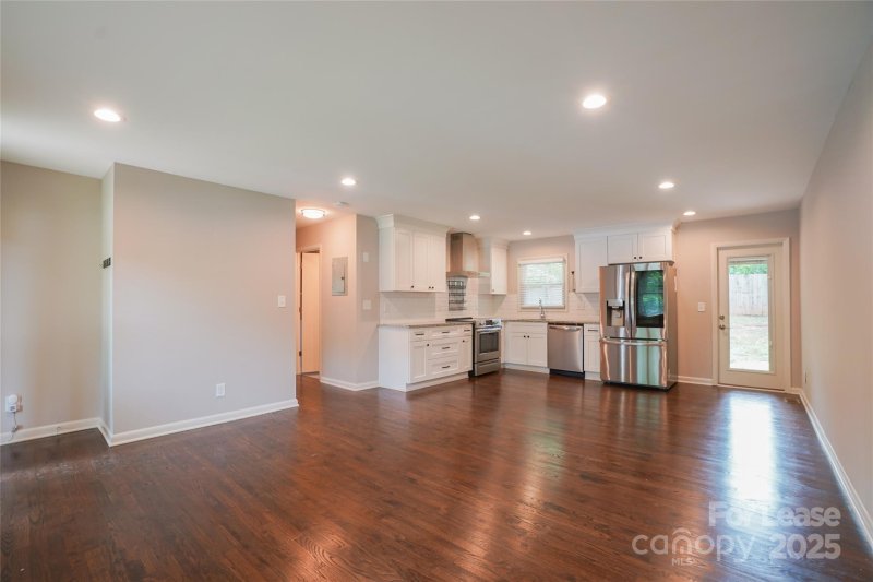 Property image 3 at 1702 Herrin Avenue, Charlotte, NC 28205