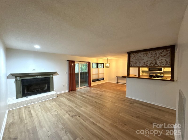 Property image 2 at 7201 Winery Lane, Charlotte, NC 28227