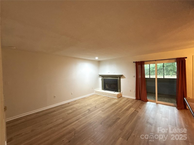 Property image 3 at 7201 Winery Lane, Charlotte, NC 28227