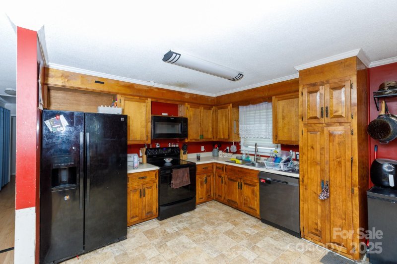 Property image 4 of 2736 Kirkover Drive in Green Acres, Lancaster, SC 29720