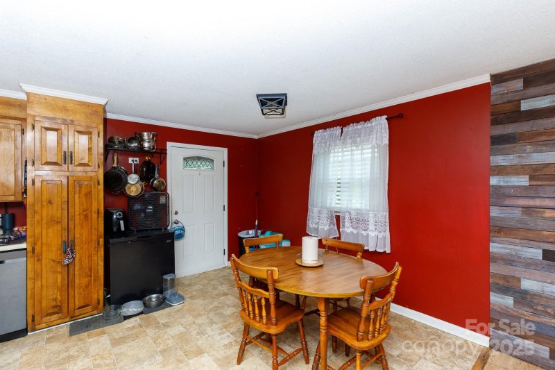 Property image 5 of 2736 Kirkover Drive in Green Acres, Lancaster, SC 29720