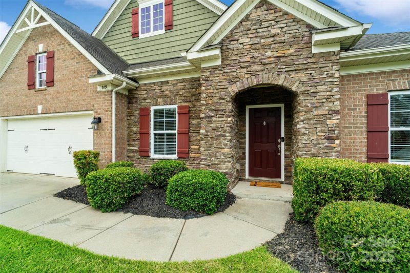 Property image 2 of 119 Front Porch Drive in Walkers Ridge, Rock Hill, SC 29732