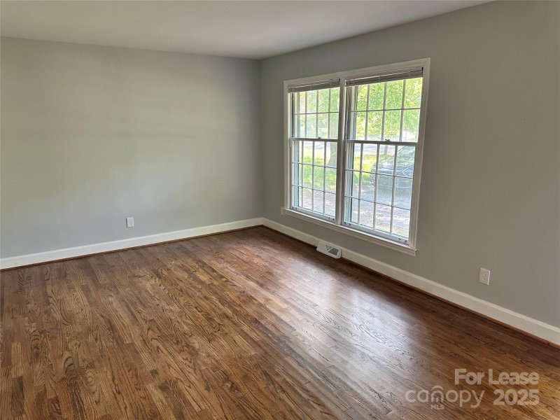 Property image 2 at 1425 Woodhill Lane, Charlotte, NC 28205