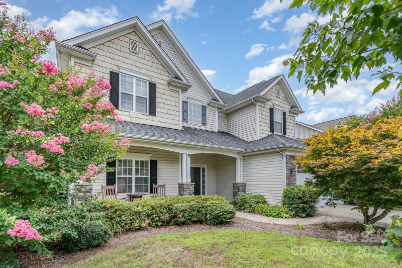 Property image 2 of 5934 Hickory Hollow Court in Rocky River Crossing, Harrisburg, NC 28075