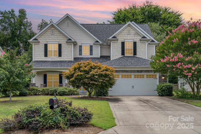 Property image 4 of 5934 Hickory Hollow Court in Rocky River Crossing, Harrisburg, NC 28075