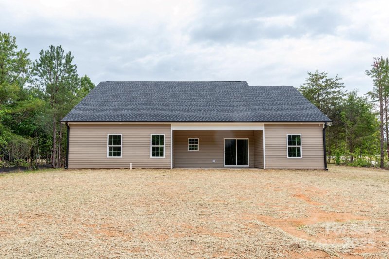 Property image 2 at 3089 Meadowcrest Drive, Clover, SC 29710