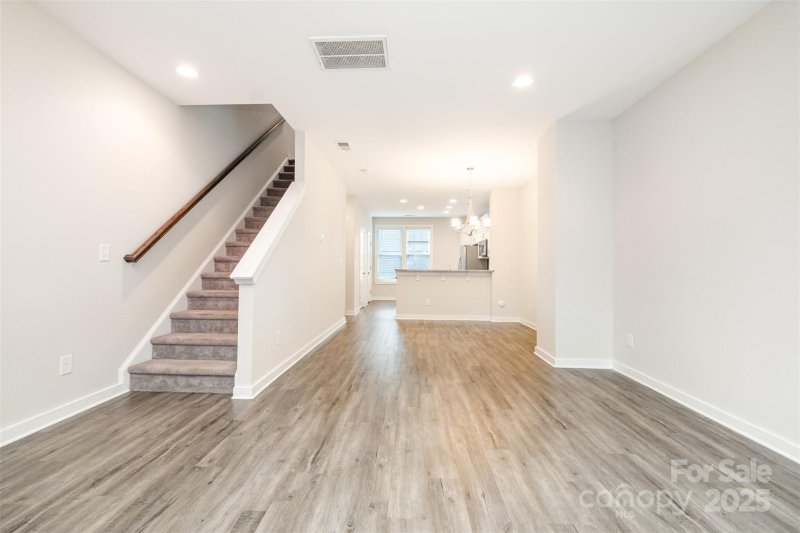 Property image 3 at 125 Capital Avenue, Mooresville, NC 28117