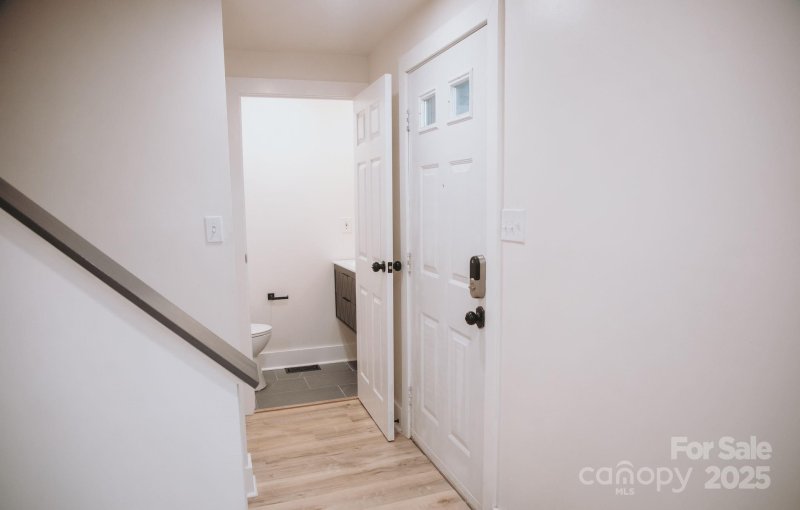 Property image 4 at 3220 Winchelsea Drive, Charlotte, NC 28212