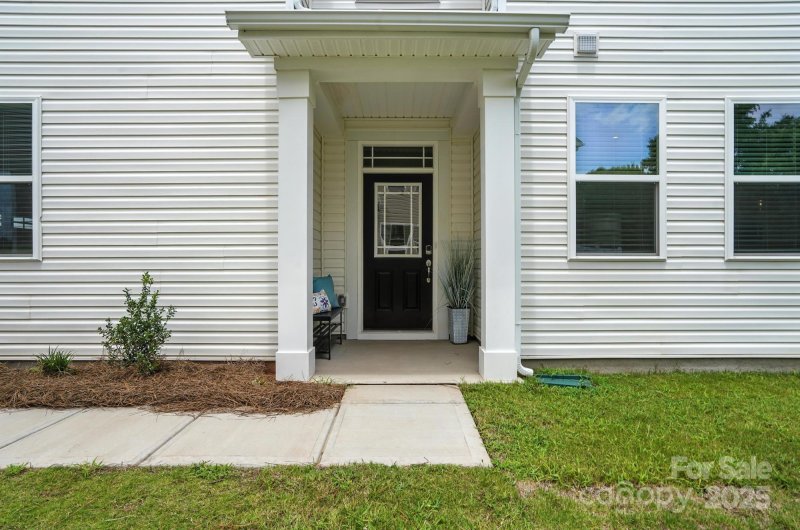 Property image 4 of 7140 Hodges Meadow Lane in Bailey Run, Charlotte, NC 28213