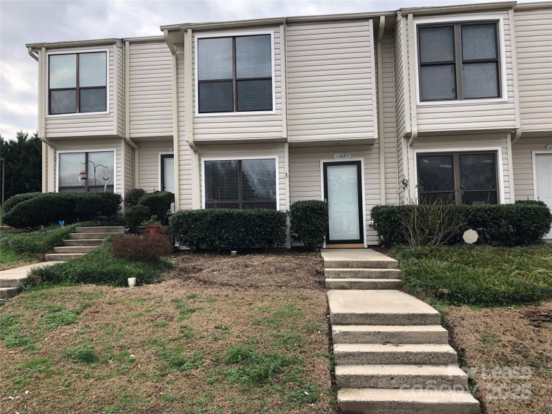 11027 Carmel Crossing Road