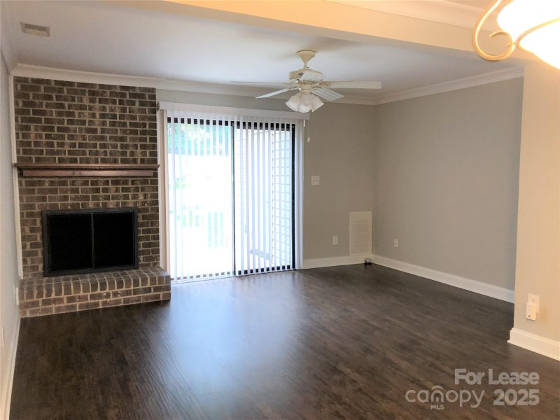 Property image 4 at 11027 Carmel Crossing Road, Charlotte, NC 28226