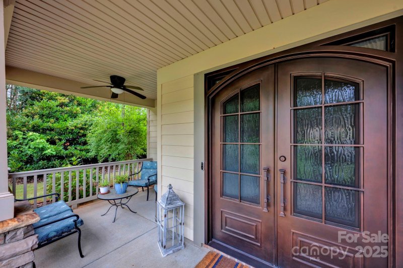 Property image 4 of 1066 Shelly Woods Drive in Shelly Woods, Fort Mill, SC 29707