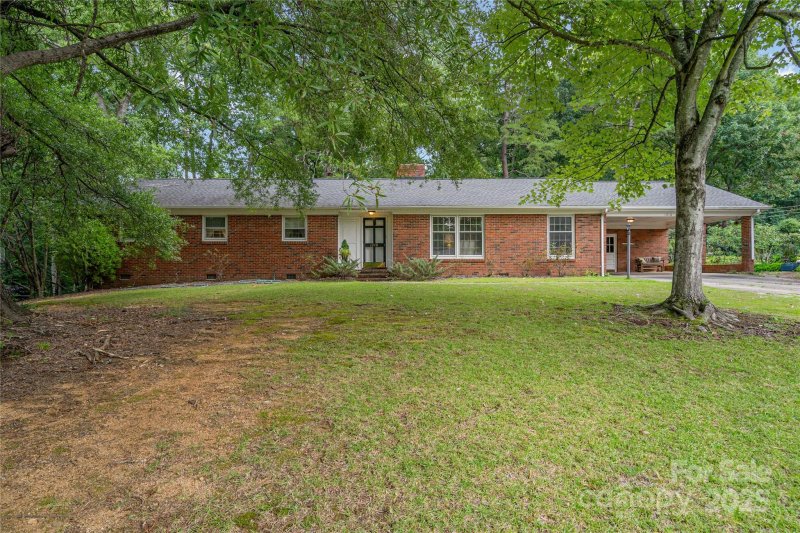 Property image 3 at 1210 Shady Bluff Drive, Charlotte, NC 28211