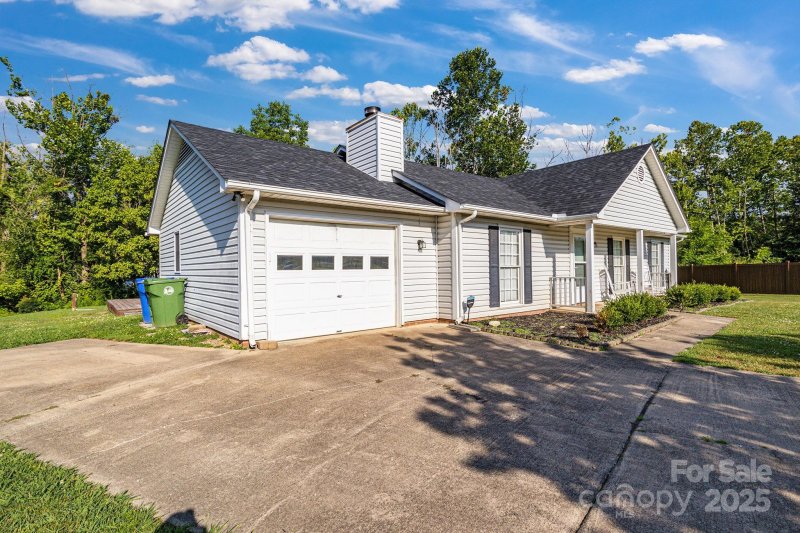 Property image 3 at 1012 Thorncrest Drive, Fletcher, NC 28732