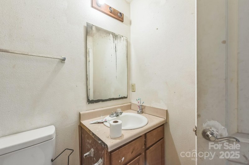 Property image 2 of 949 Capetown Lane in Irish Downs, Clover, SC 29710