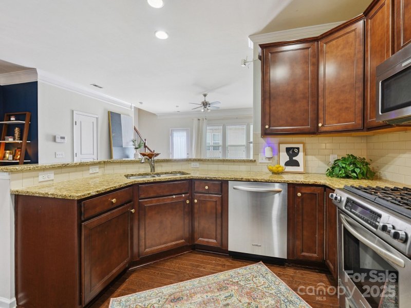 Property image 5 at 2246 Kensington Station Parkway, Charlotte, NC 28210