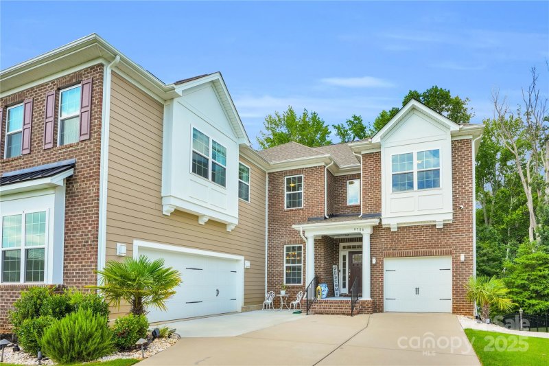 Property image 3 of 9786 Verdun Court in Bretagne, Fort Mill, SC 29707