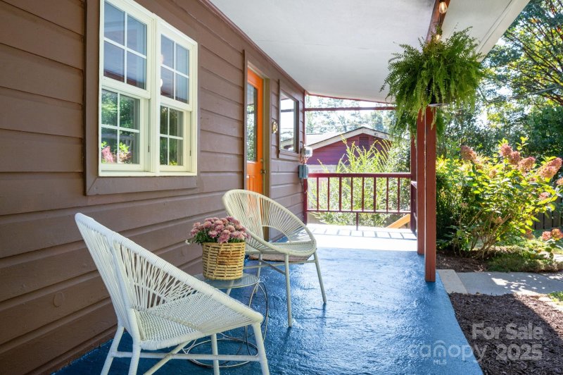 Property image 3 at 23 Shadowlawn Drive, Asheville, NC 28806