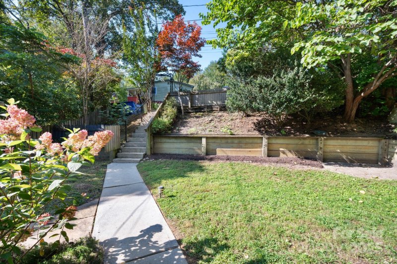 Property image 5 at 23 Shadowlawn Drive, Asheville, NC 28806