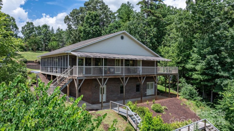 Property image 2 at 2066 Waterford Way, Morganton, NC 28655