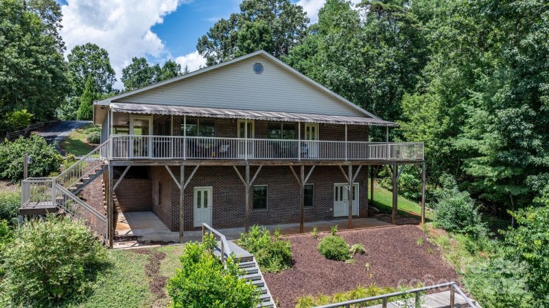 Property image 3 at 2066 Waterford Way, Morganton, NC 28655