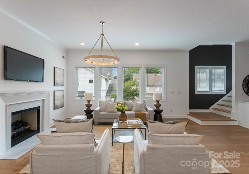 Property image 5 of 4215 Walker Road in Cotswold, Charlotte, NC 28211