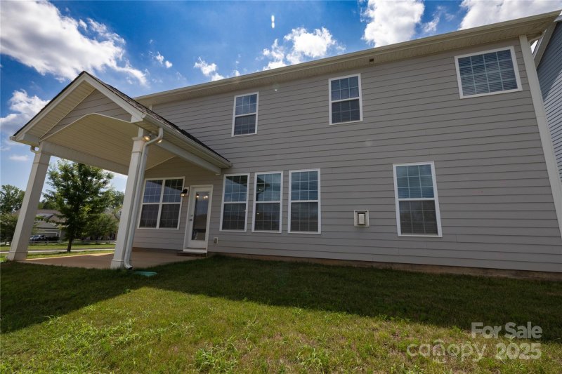 Property image 2 of 128 Carolina Ash Lane in Atwater Landing, Mooresville, NC 28117
