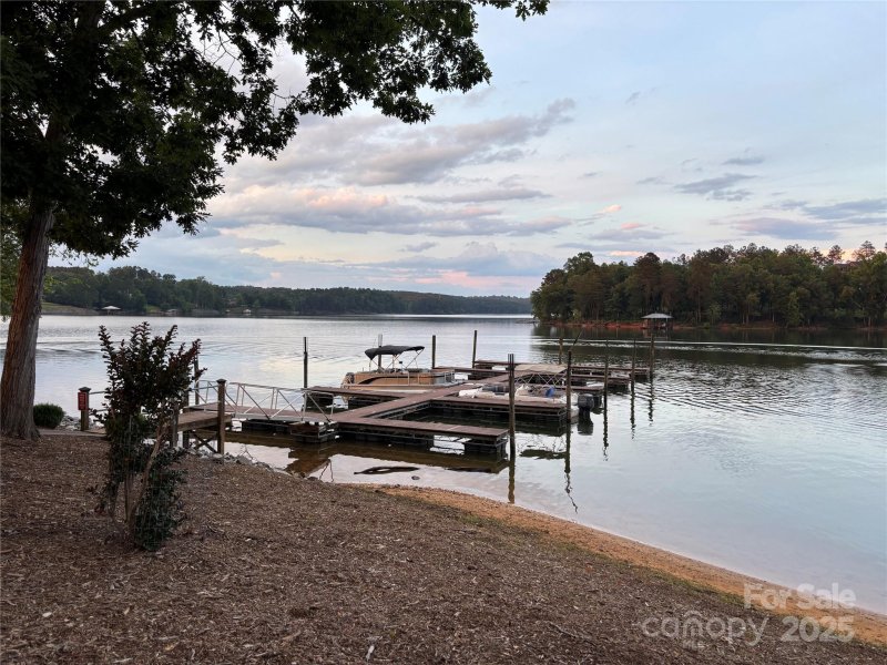 Property image 2 of 2045 W Paradise Harbor Drive in Paradise Harbor, Connelly Springs, NC 28612