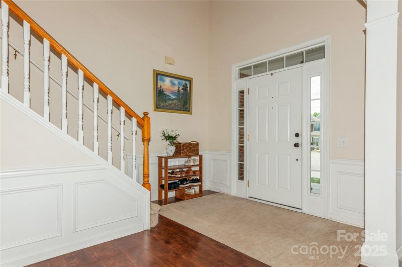 Property image 4 of 18302 Victoria Bay Drive in Victoria Bay, Cornelius, NC 28031