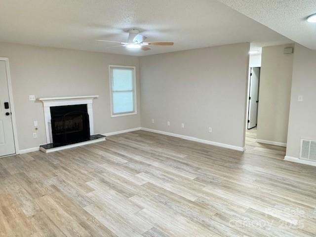 Property image 4 of 6070 Pinebark Court in Forest Ridge, Charlotte, NC 28212