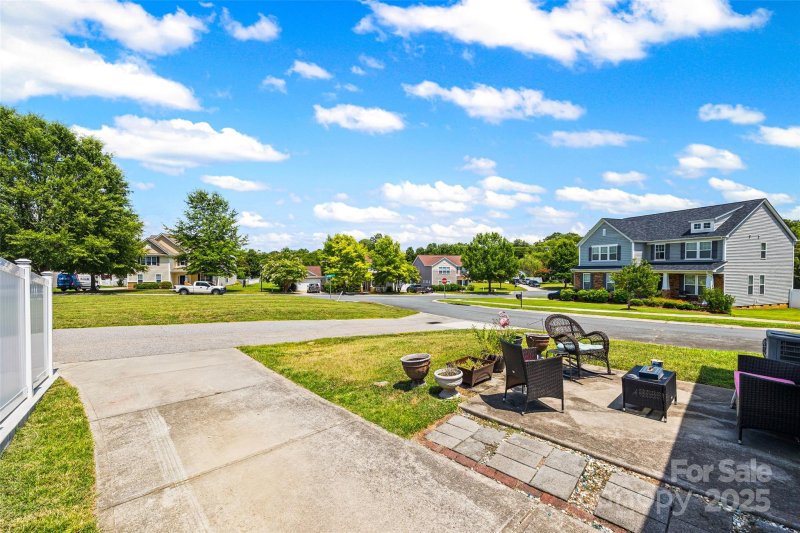 Property image 4 at 1002 Laparc Lane, Indian Trail, NC 28079