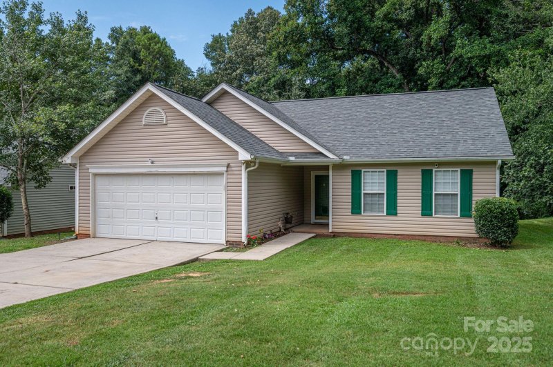 Property image 3 of 1441 Spring View Court in Longview Oaks, Rock Hill, SC 29732