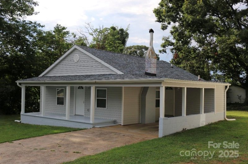 Property image 2 of 150 Holland Street in cool springs, Forest City, NC 28043