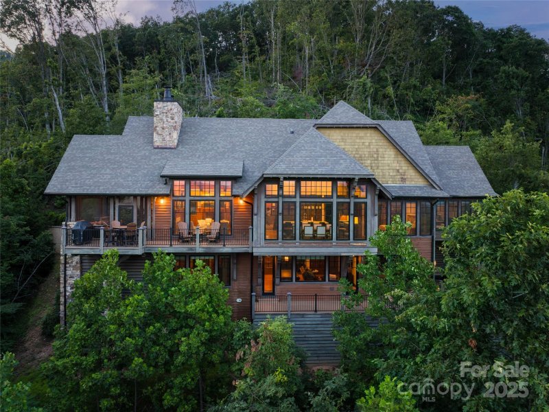 Property image 3 of 14 Clear Fork Lane in Southcliff, Fairview, NC 28730