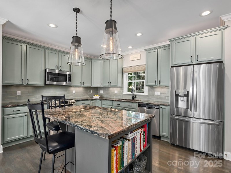 Property image 4 at 206 Leucothoe Lane, Asheville, NC 28803