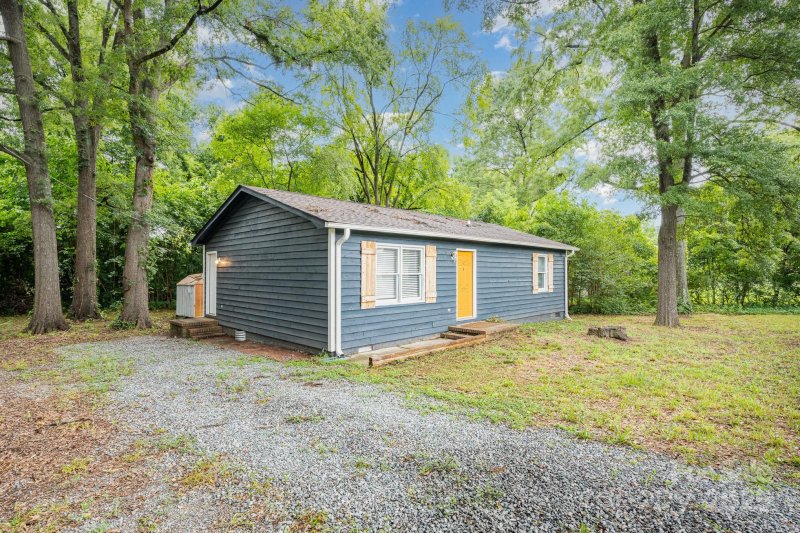 Property image 3 at 129 Morris Drive, Harrisburg, NC 28075