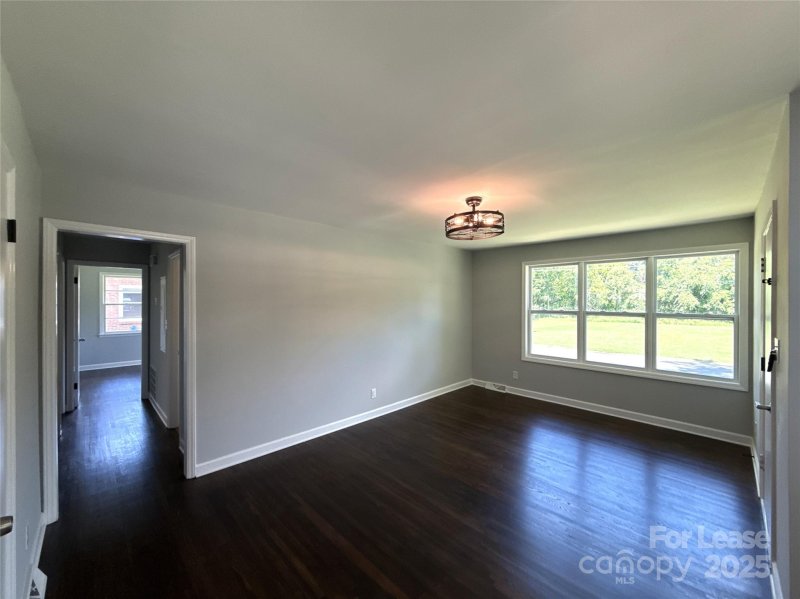 Property image 3 at 5320 Dolphin Lane, Charlotte, NC 28215