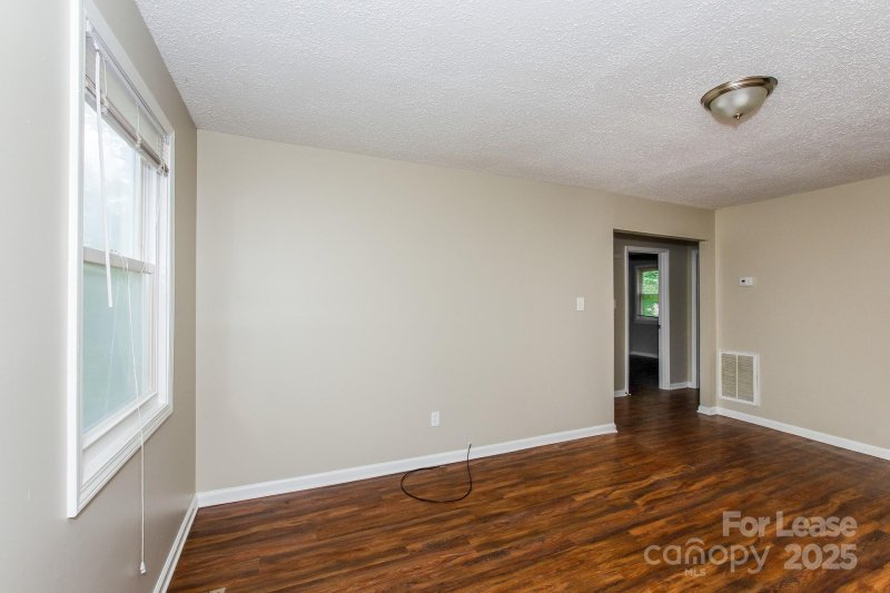 Property image 3 at 2408 Marlowe Avenue, Charlotte, NC 28269