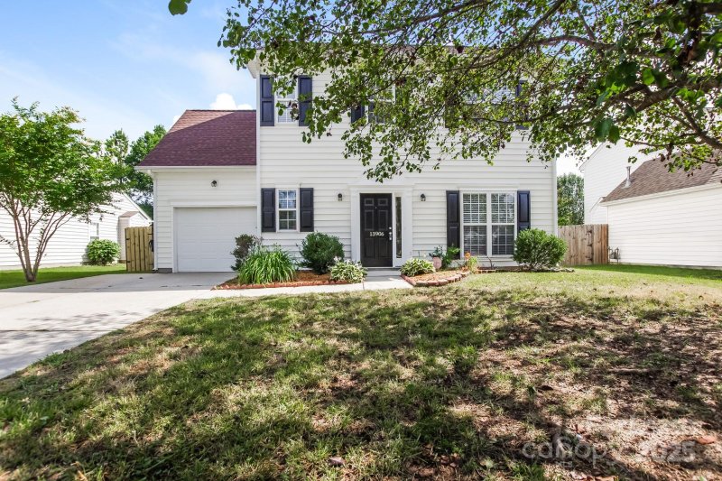 13906 Silver Dart Place
