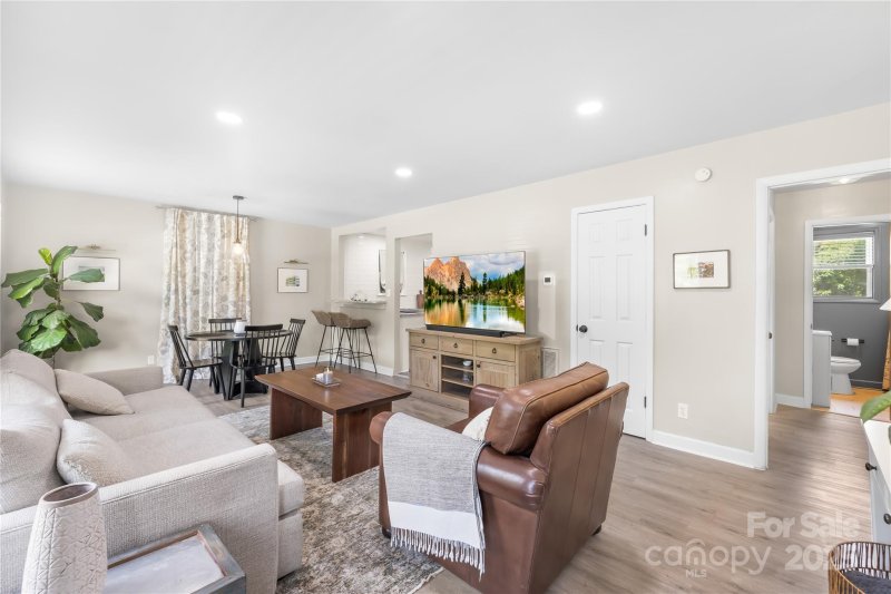 Property image 4 at 4134 Firethorne Road, Charlotte, NC 28205