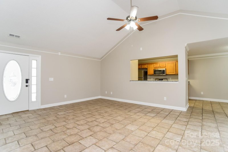 Property image 2 at 818 White Oak Lane, Matthews, NC 28104