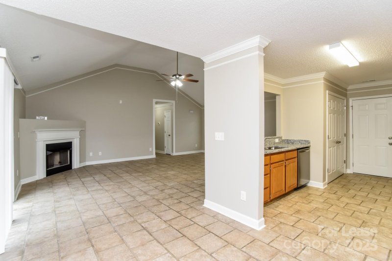 Property image 4 at 818 White Oak Lane, Matthews, NC 28104