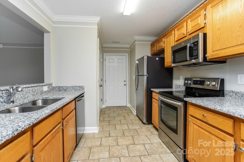 Property image 5 at 818 White Oak Lane, Matthews, NC 28104