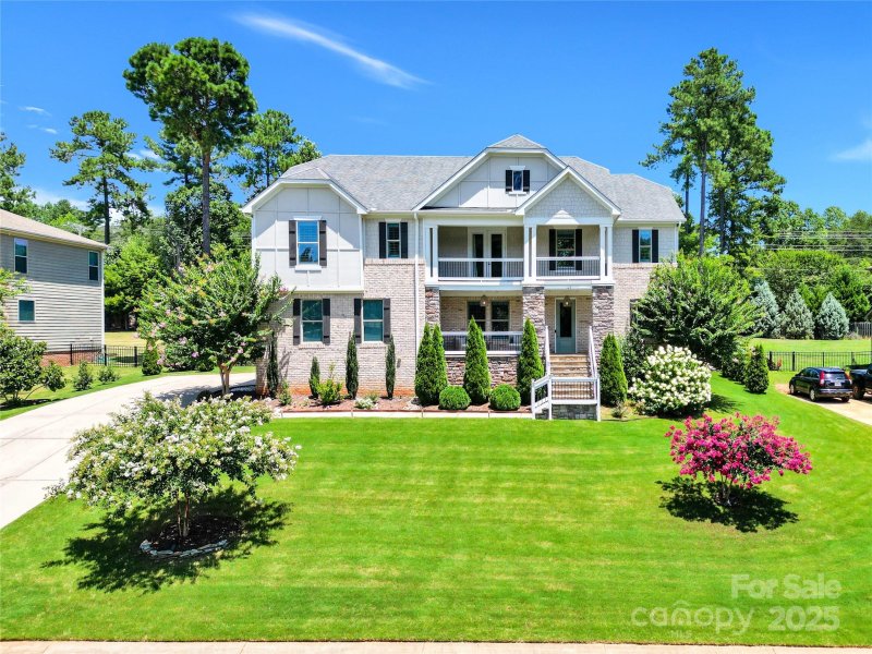 Property image 2 of 125 S San Agustin Drive in Bells Crossing, Mooresville, NC 28117