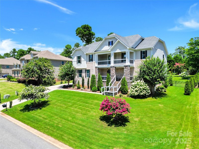 Property image 4 of 125 S San Agustin Drive in Bells Crossing, Mooresville, NC 28117