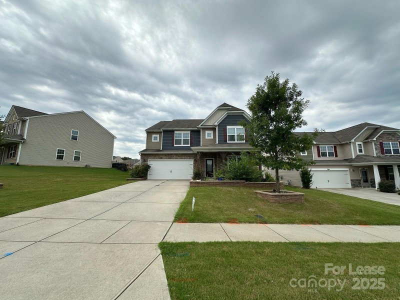 Property image 2 at 121 Congaree Loop, Mooresville, NC 28117