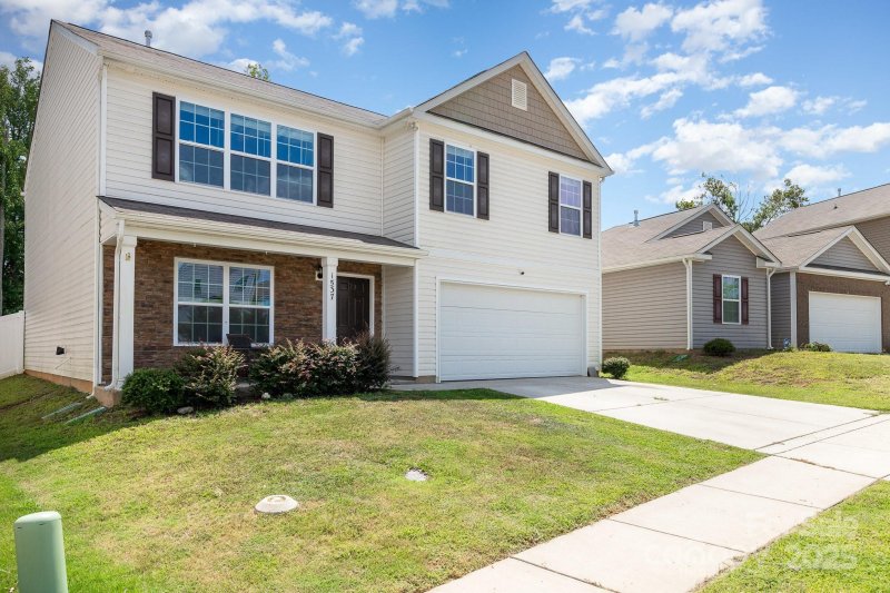 Property image 2 at 1537 Lilly Springs Place, Dallas, NC 28034