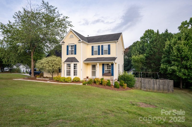 Property image 3 at 121 S Tanninger Road, Mount Holly, NC 28120