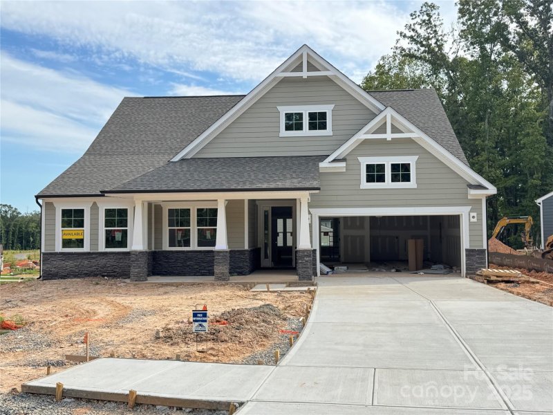 5026 Mclaughlin Loop