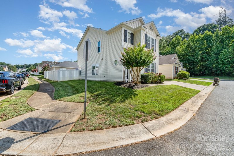 Property image 3 at 13412 Golden Apple Court, Charlotte, NC 28215